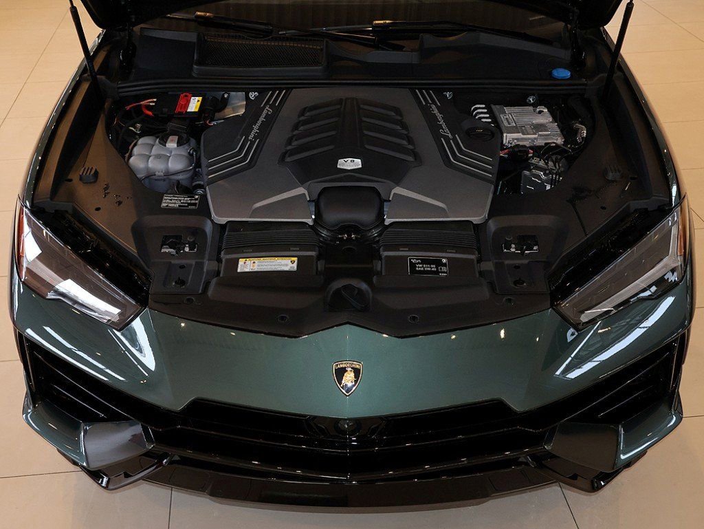 Used 2023 Lamborghini Urus S image 74