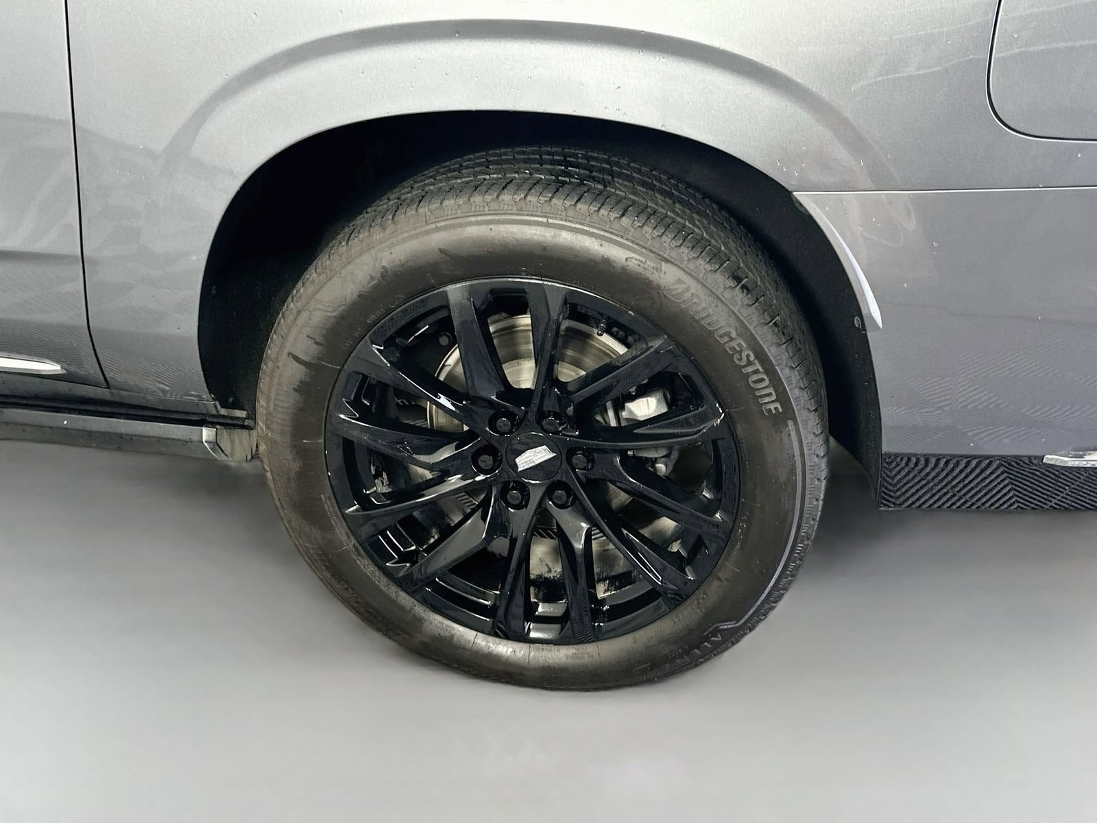 Used 2021 Cadillac Escalade ESV Premium Luxury w/ Driver Assist Tech Package AWD/4WD image 34