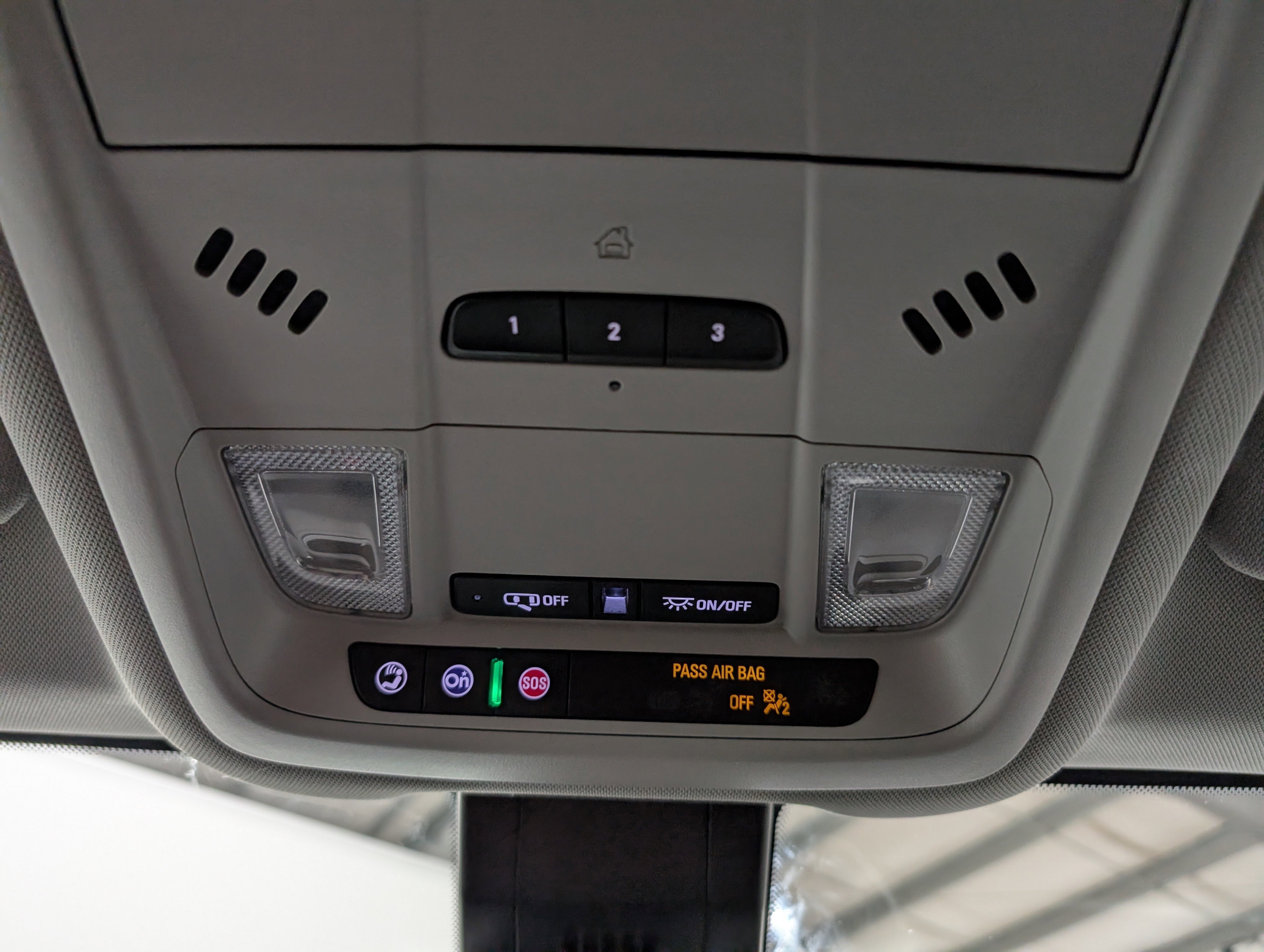 Used 2023 GMC Terrain SLT w/ Infotainment Package II image 28