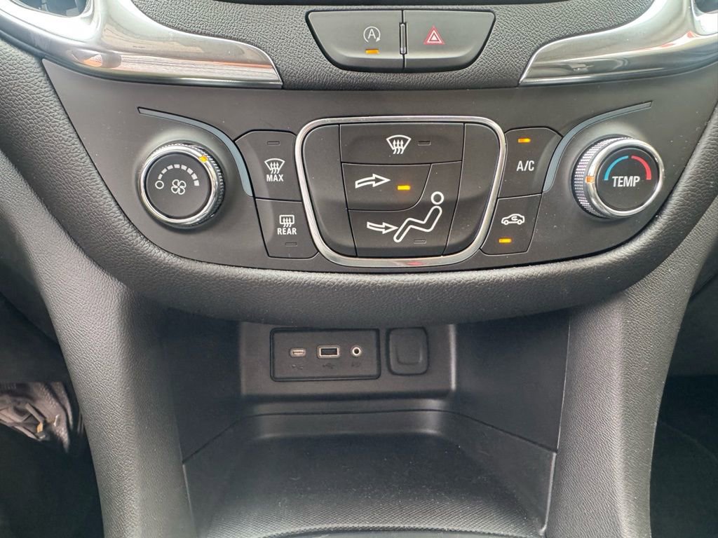 Used 2023 Chevrolet Equinox LT image 17