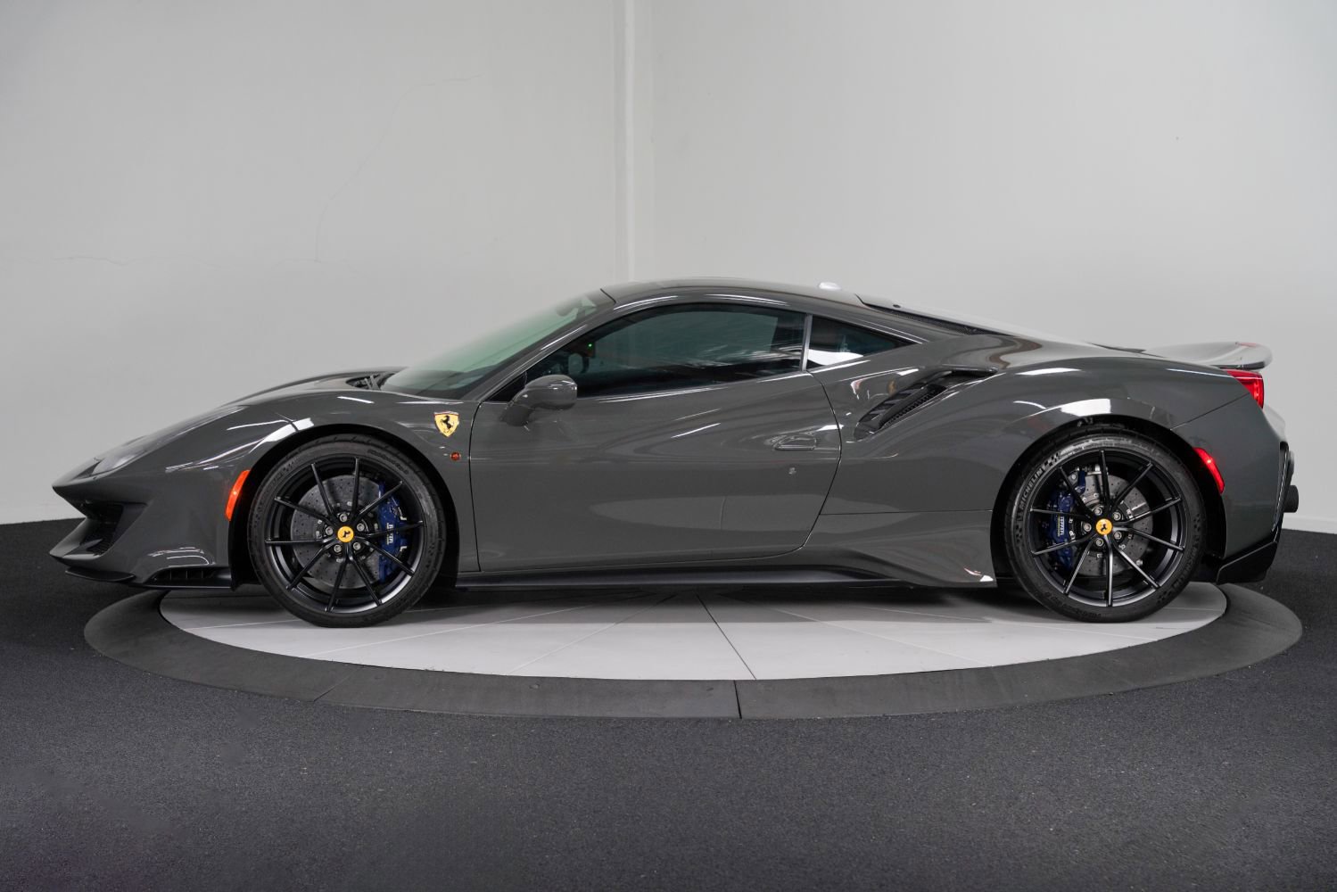 Used 2020 Ferrari 488 Pista Coupe image 7