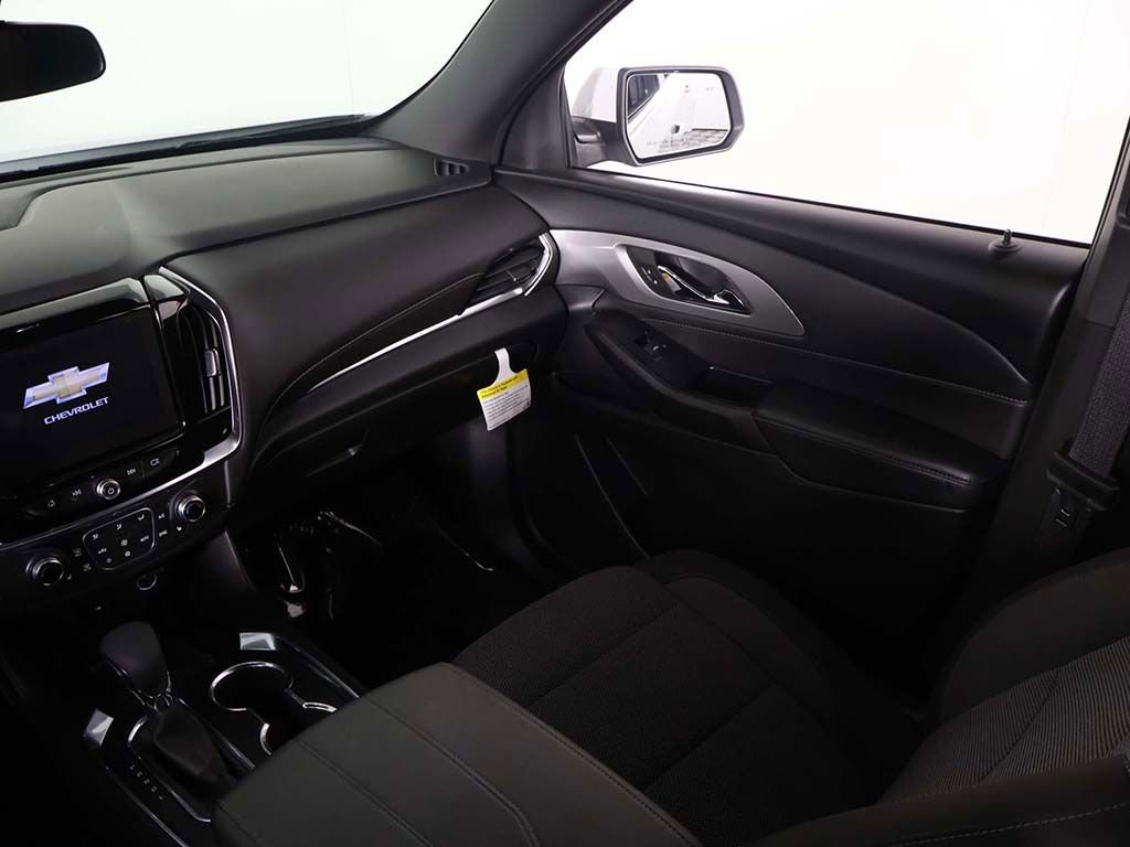 Used 2023 Chevrolet Traverse LT w/ LPO, Floor Liner Package AWD/4WD image 35