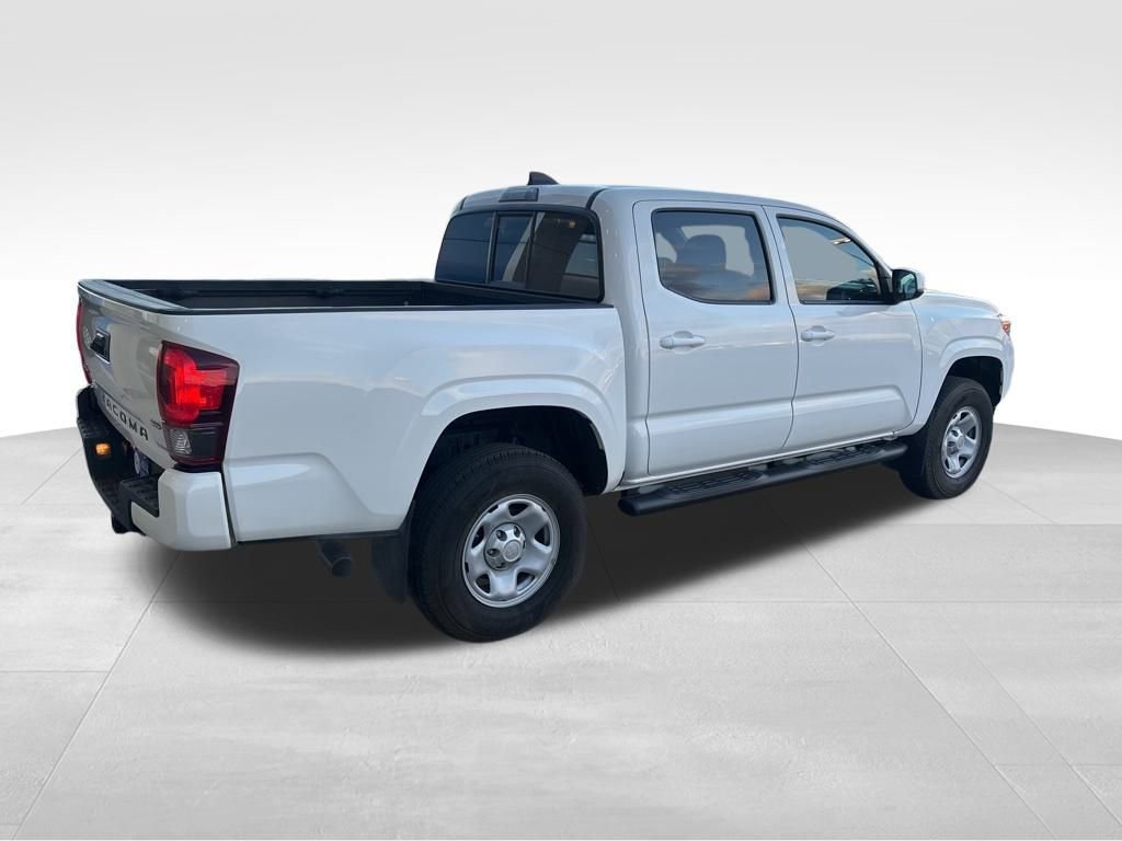 Used 2023 Toyota Tacoma SR image 7