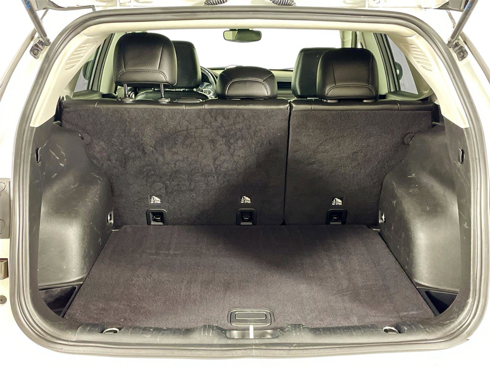 Used 2022 Jeep Compass Trailhawk w/ Trailhawk Convenience Group AWD/4WD image 24