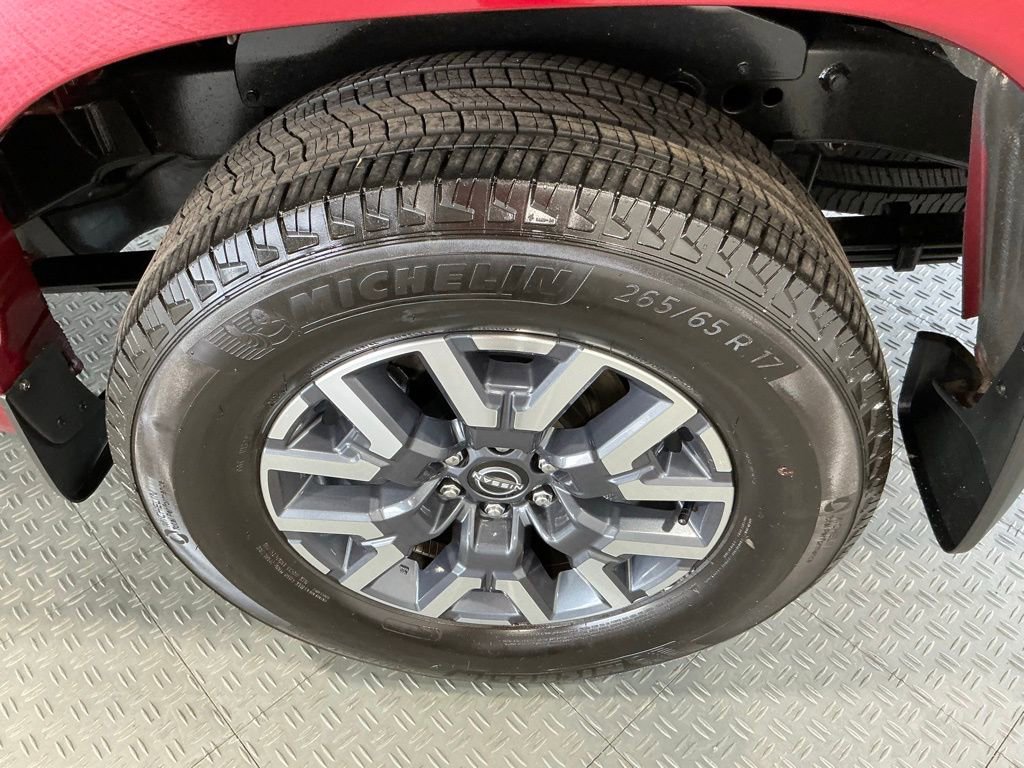 Used 2024 Nissan Frontier SL w/ Technology Package image 41