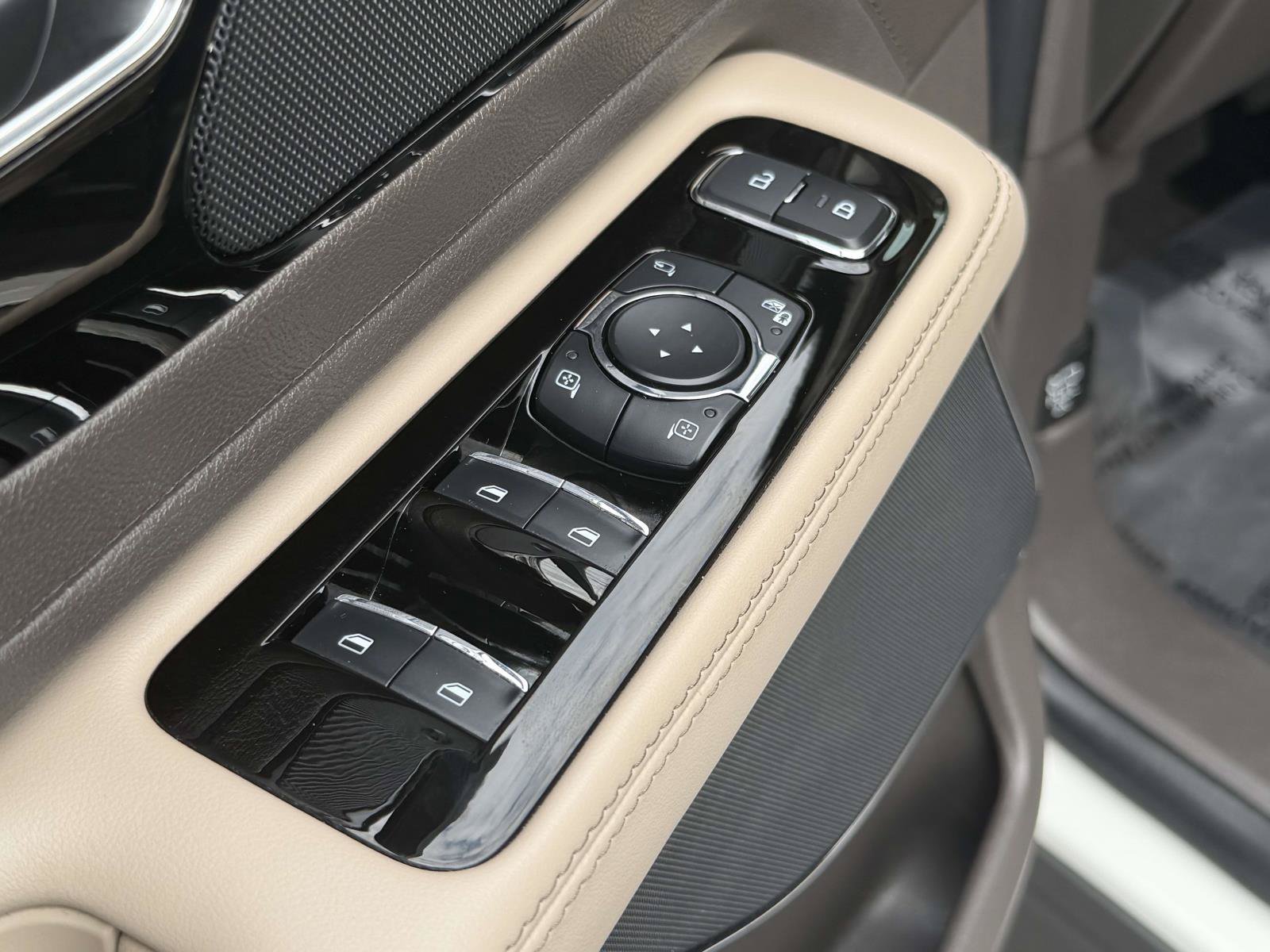Used 2023 Lincoln Aviator Reserve w/ Elements Package Plus RWD image 19