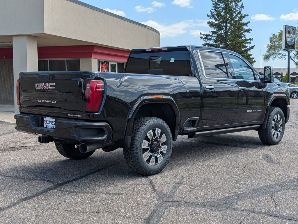 New 2026 GMC Sierra 3500 Denali w/ Denali Reserve Package AWD/4WD image 17