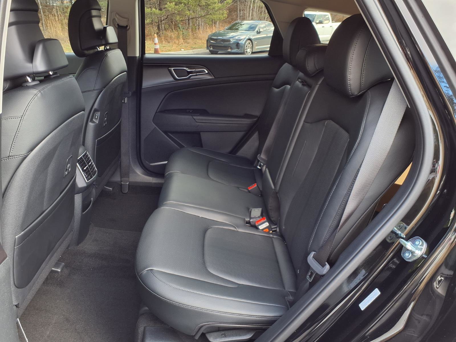 New 2026 Kia Sportage EX image 4