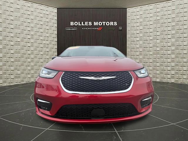 Used 2024 Chrysler Pacifica Limited FWD image 8