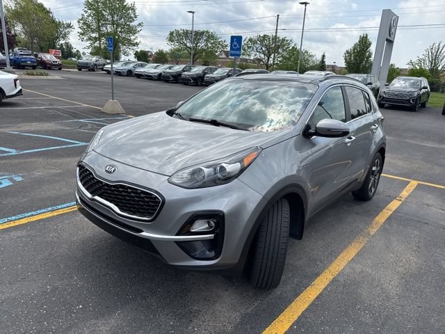 Used 2022 Kia Sportage EX AWD/4WD image 2