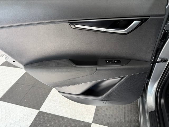 Used 2025 Kia Niro Wind w/ Wind Preserve Package FWD image 19