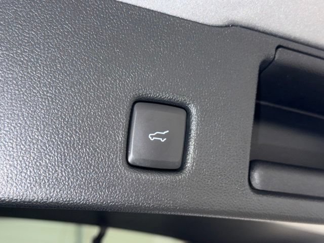 Used 2024 Ford Escape ST-Line w/ Tech Pack #1 AWD/4WD image 36