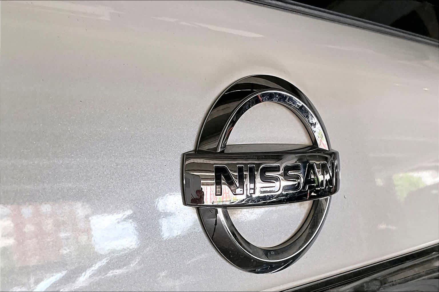 Used 2017 Nissan Armada Platinum w/ Captain Seat Package image 30