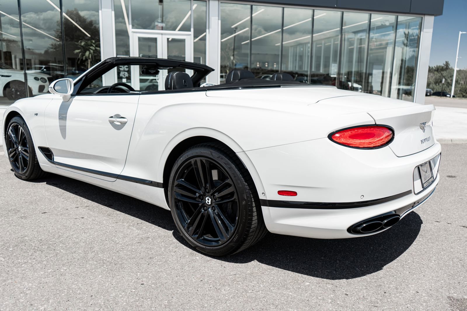 Certified 2022 Bentley Continental GT AWD/4WD image 9