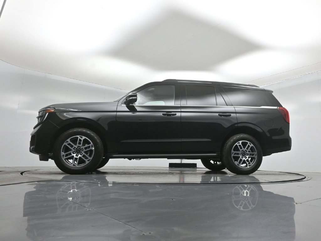 New 2026 Ford Expedition Active AWD/4WD image 7