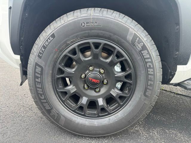 New 2026 Toyota 4Runner TRD Off-Road Premium AWD/4WD image 11