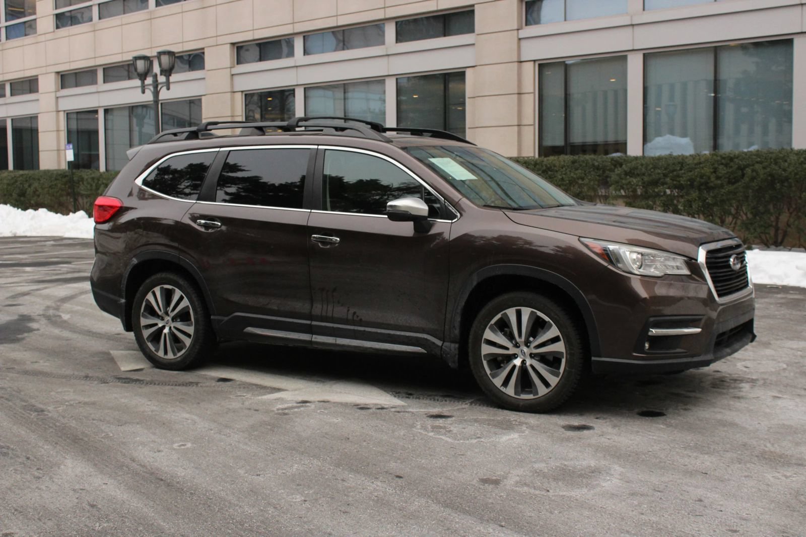 Used 2019 Subaru Ascent Touring w/ Popular Package #2 AWD/4WD image 2