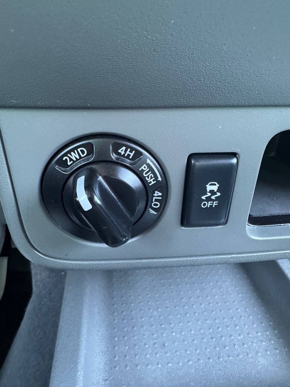 Used 2019 Nissan Frontier SV AWD/4WD image 15