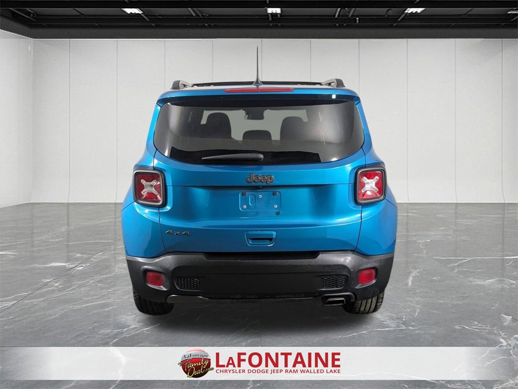 Used 2021 Jeep Renegade Latitude w/ Sun & Sound Group image 4