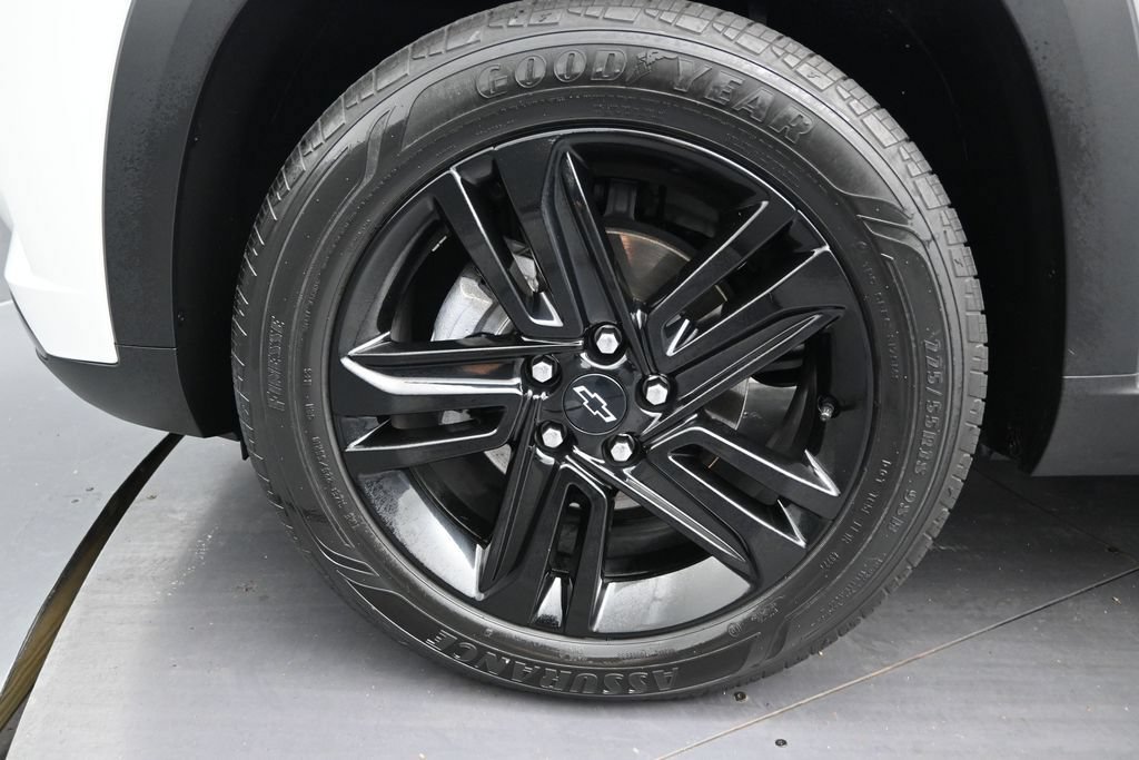 Used 2024 Chevrolet Trax ACTIV w/ Sunroof Package FWD image 10