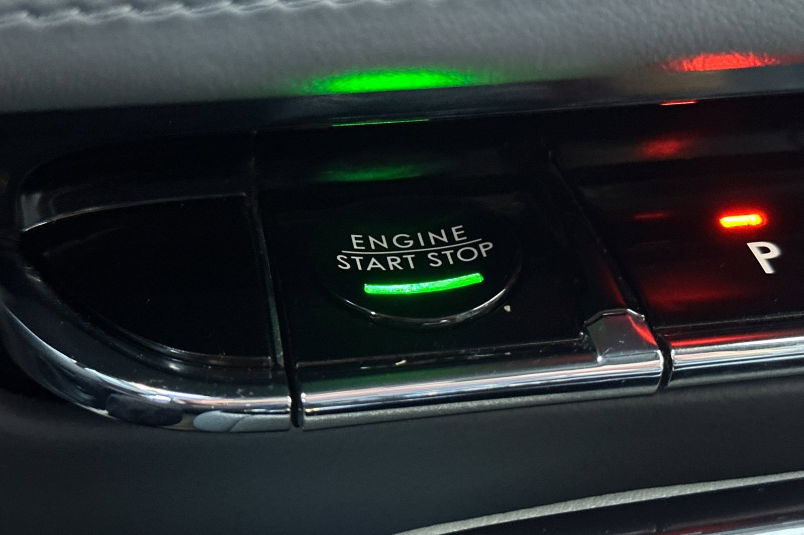 Used 2022 Lincoln Nautilus Reserve w/ Luxury Package image 22