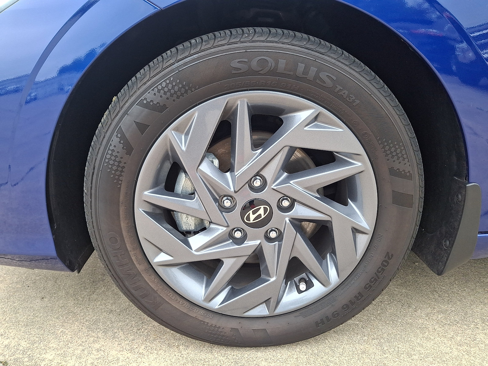 Certified 2024 Hyundai Elantra SEL FWD image 28