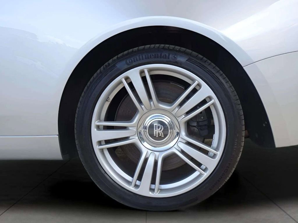 Used 2014 Rolls-Royce Wraith image 23