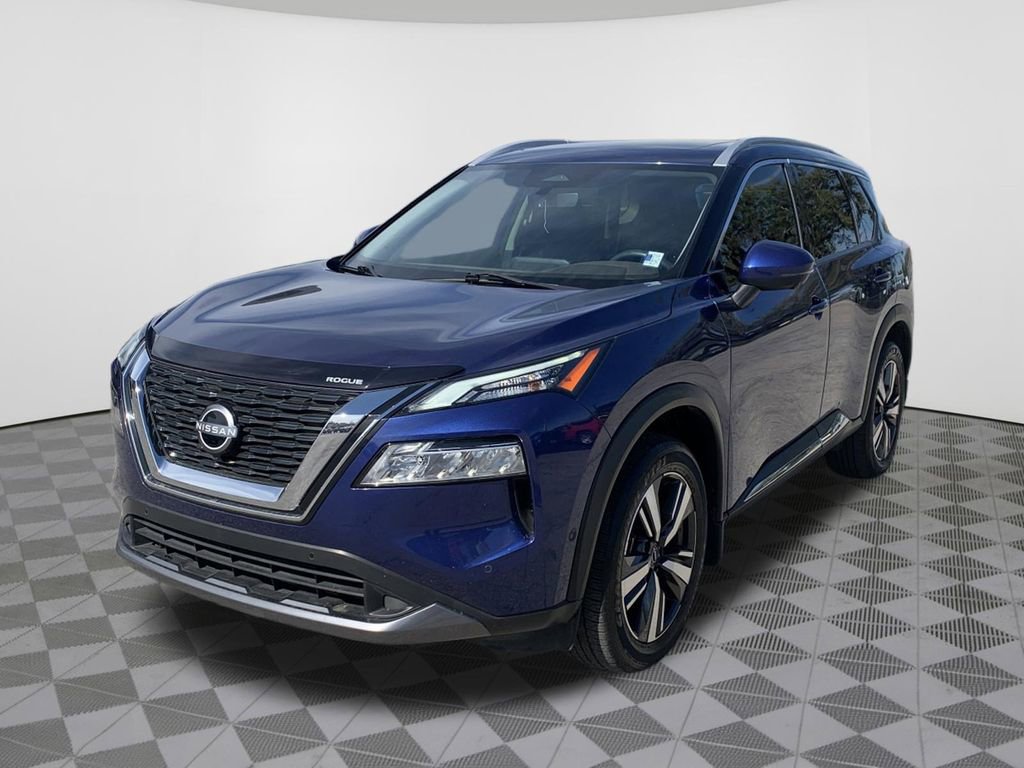 Used 2023 Nissan Rogue SL w/ SL Premium Package image 2