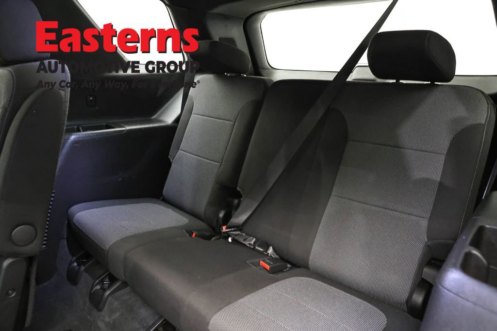 Used 2022 Chevrolet Traverse LT FWD image 26