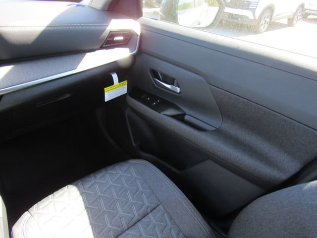 New 2026 Nissan Kicks SV w/ SV Premium Package FWD image 18