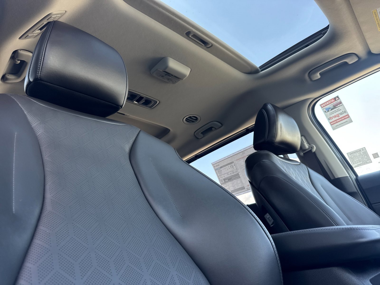 New 2026 Kia Carnival SX image 19