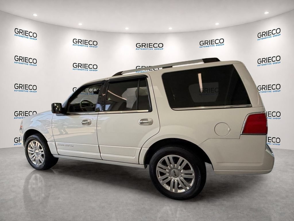 Used 2012 Lincoln Navigator 2WD w/ Monochrome Appearance Pkg image 5