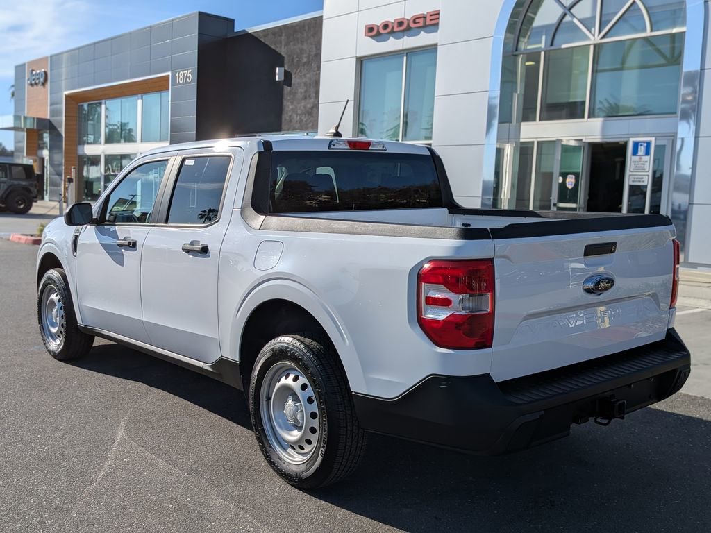 Used 2022 Ford Maverick XL image 3