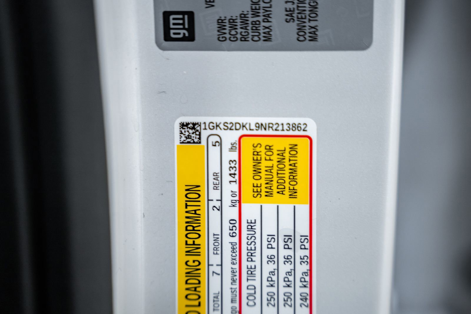 Used 2022 GMC Yukon Denali w/ Denali Premium Package AWD/4WD image 52