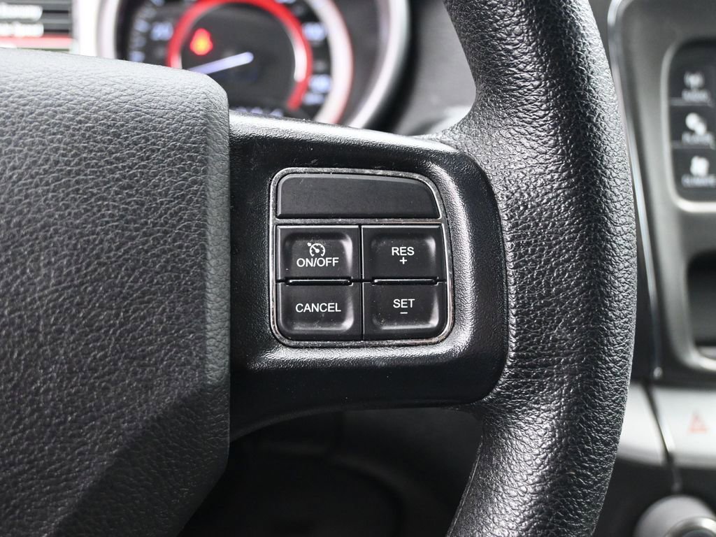 Used 2020 Dodge Journey SE image 12