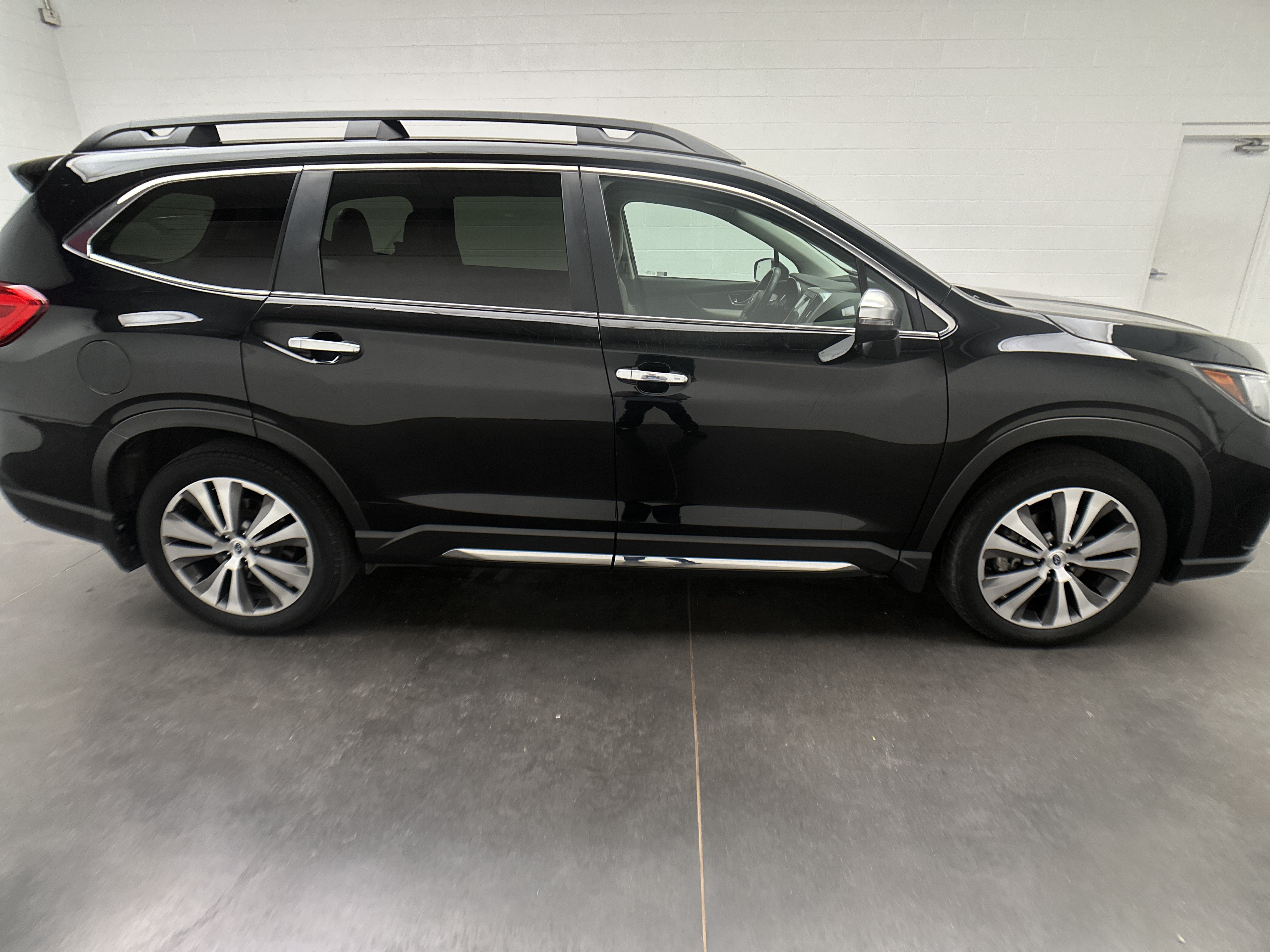 Used 2022 Subaru Ascent Touring AWD/4WD image 10