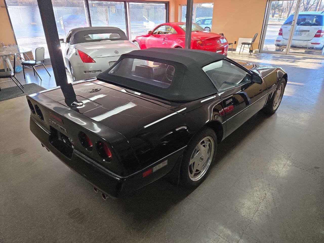 Used 1989 Chevrolet Corvette Convertible RWD image 37