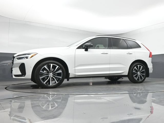 Used 2024 Volvo XC60 B5 Plus w/ Protection Package Premier AWD/4WD image 39