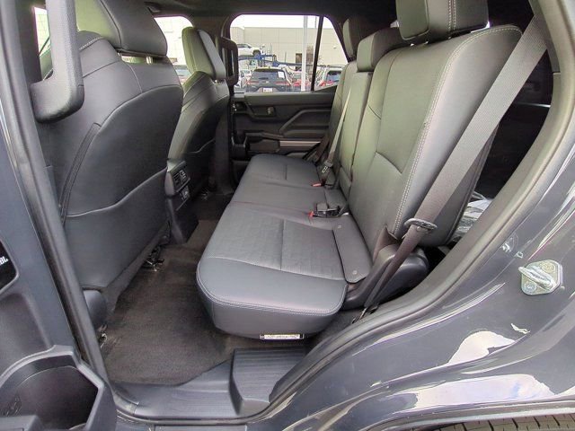 Used 2025 Toyota 4Runner TRD Sport Premium w/ Tow Technology Package image 16