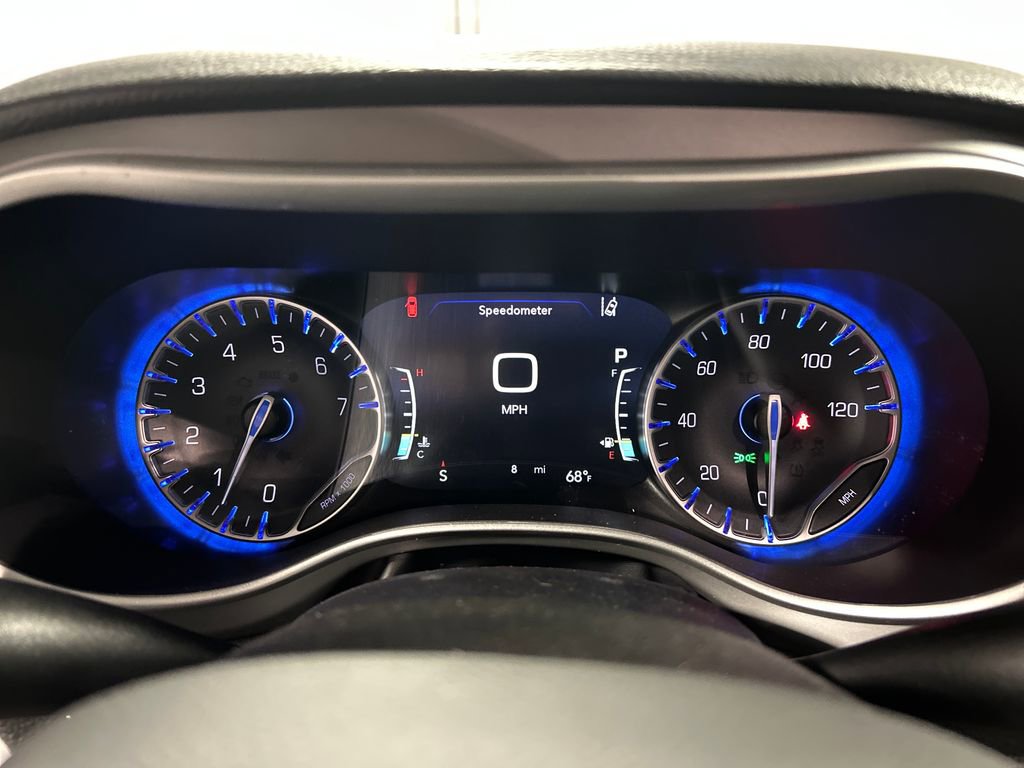 New 2027 Chrysler Pacifica Select FWD image 14