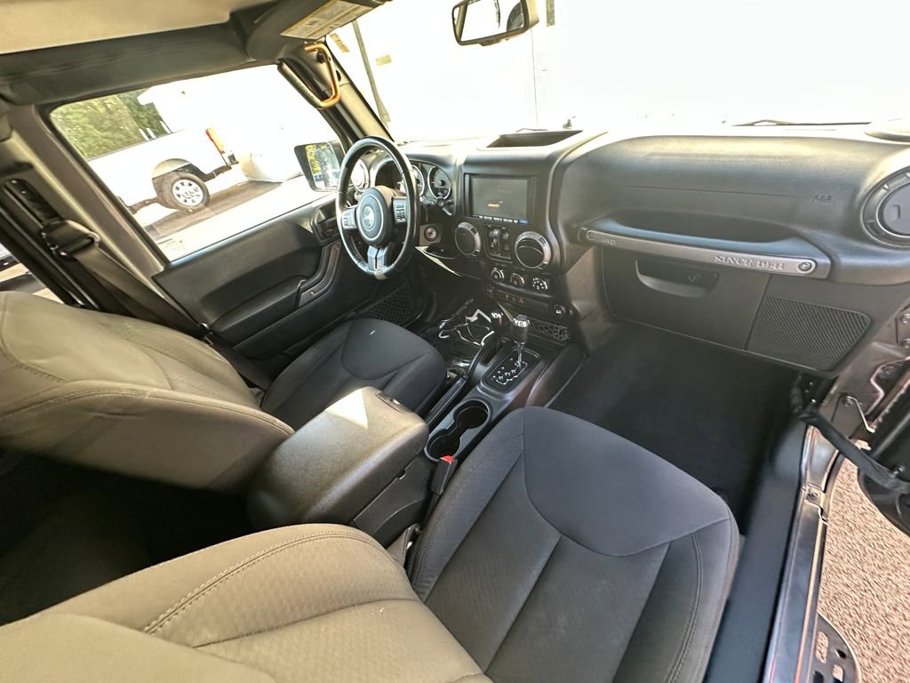 Used 2018 Jeep Wrangler Unlimited Sport S image 38