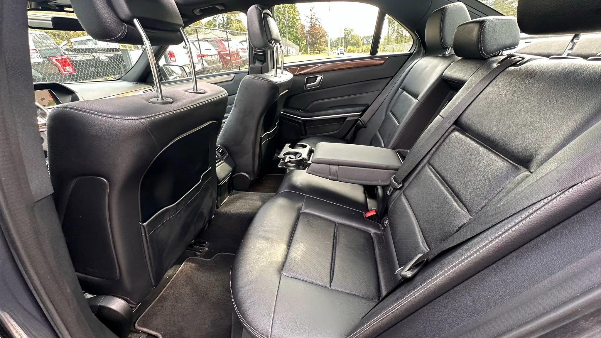 Used 2014 Mercedes-Benz E 350 4MATIC Sedan image 21