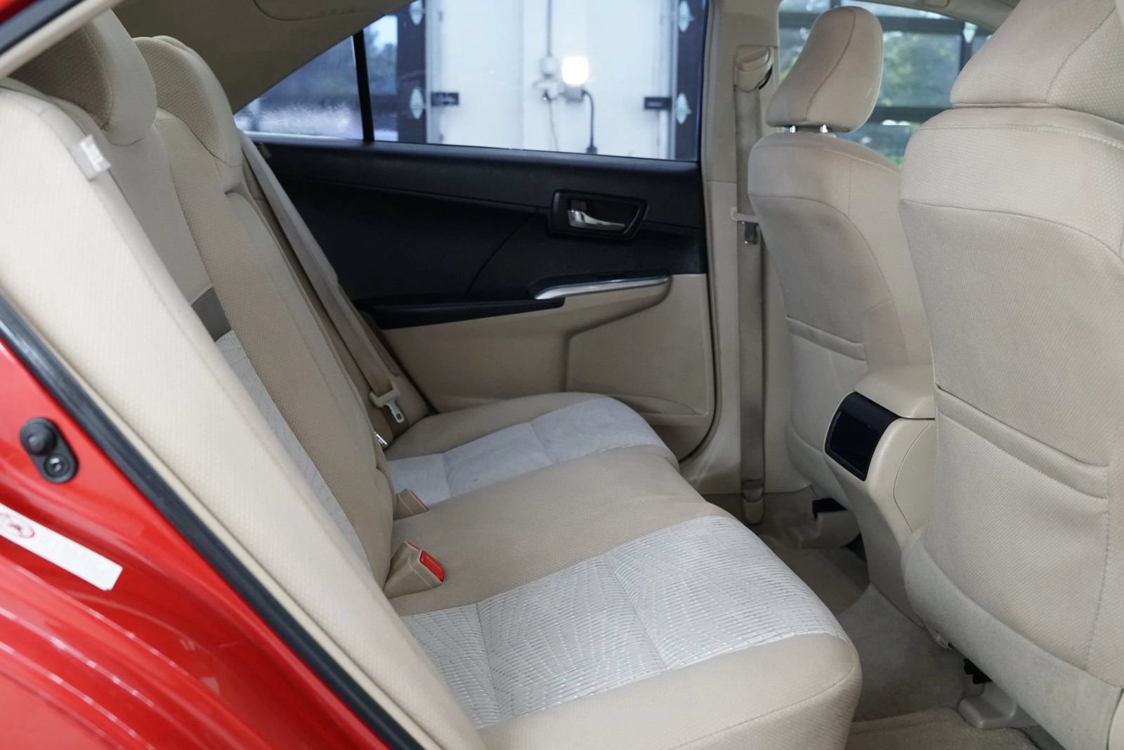 Used 2012 Toyota Camry LE w/ Preferred Accessory Pkg FWD image 30