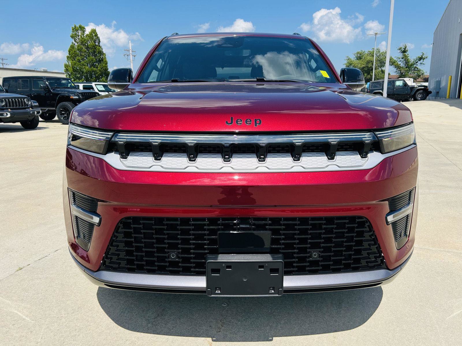New 2026 Jeep Grand Wagoneer 4WD image 38