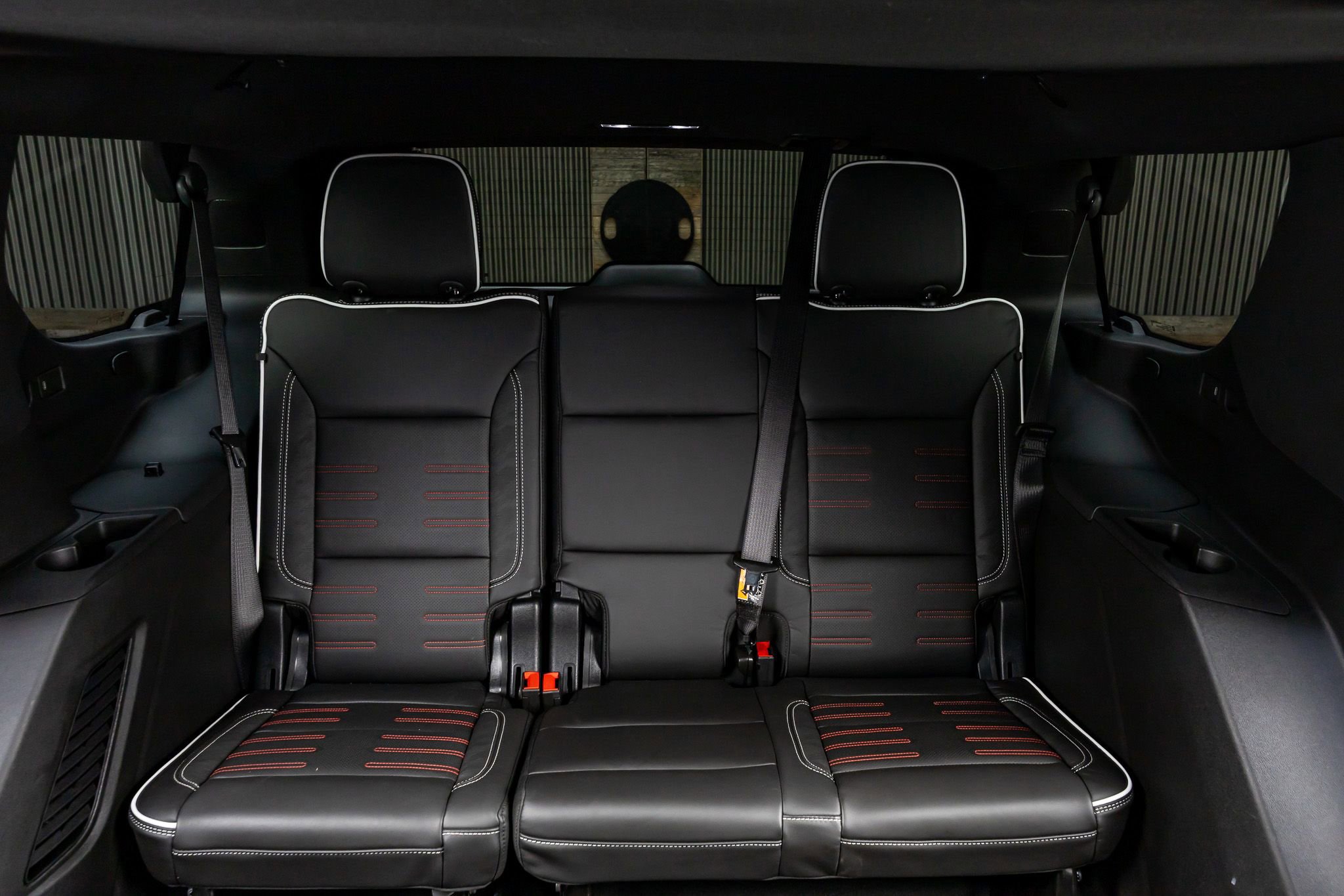 Used 2025 GMC Yukon AT4 Ultimate image 35