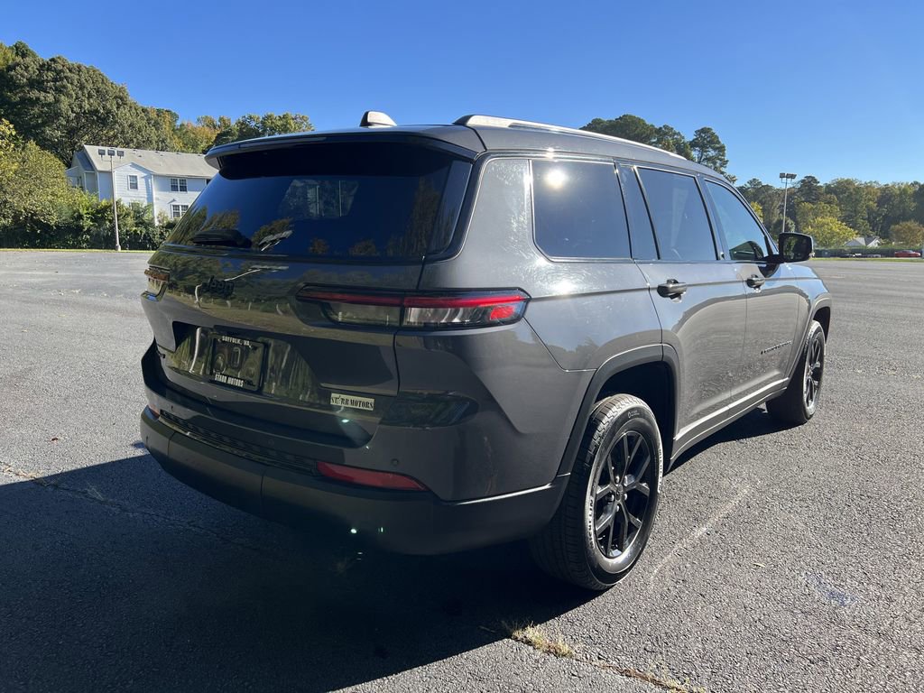 Certified 2024 Jeep Grand Cherokee L Laredo AWD/4WD image 3