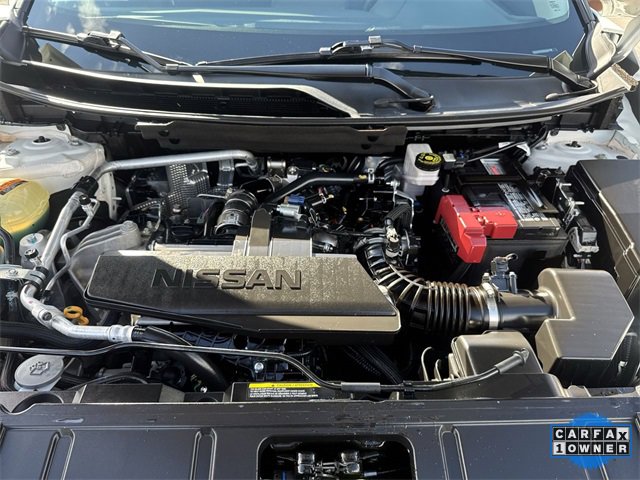 Used 2025 Nissan Rogue S image 30