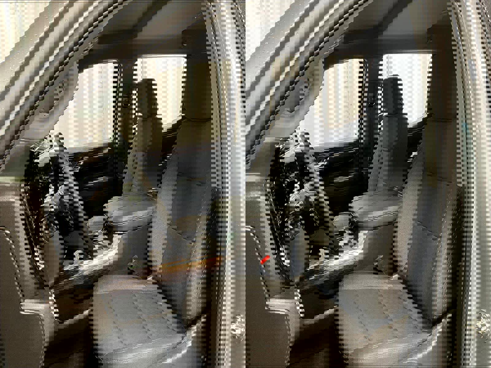 Used 2025 GMC Sierra 1500 Elevation image 10