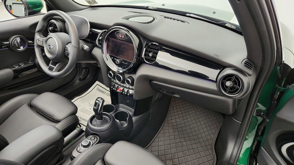 Used 2023 MINI Cooper S image 26