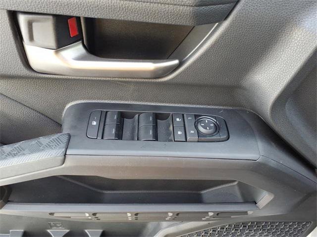 Certified 2025 Toyota Tacoma TRD Off-Road image 9